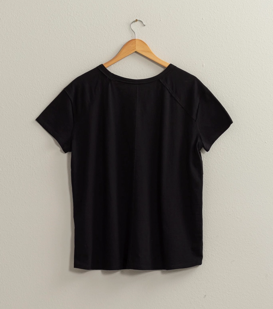 OVERSIZED T SHIRT: BLACK