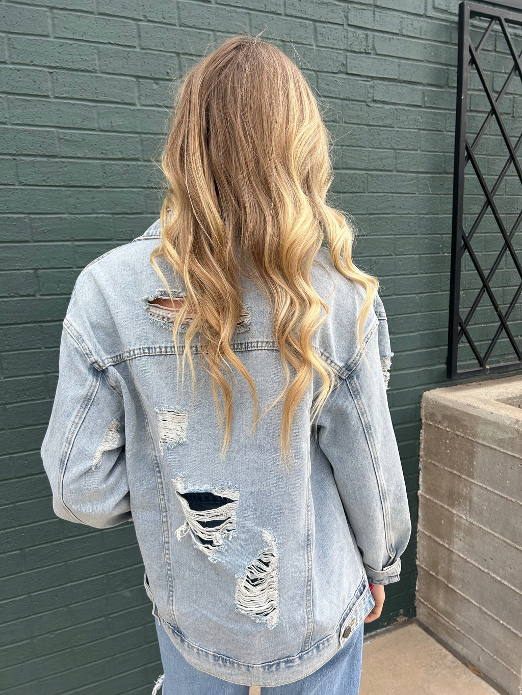Oversize Wash Ripped Denim Jacket